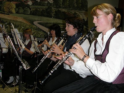 bay08